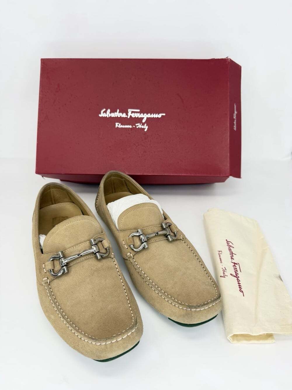 Salvatore Ferragamo Gancini Driving Loafers Men’s 9 D Tan Suede Made in Italy